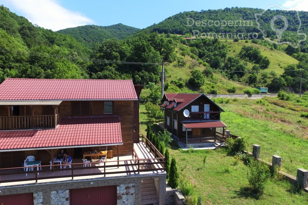 Casa La Cotina din Svinița