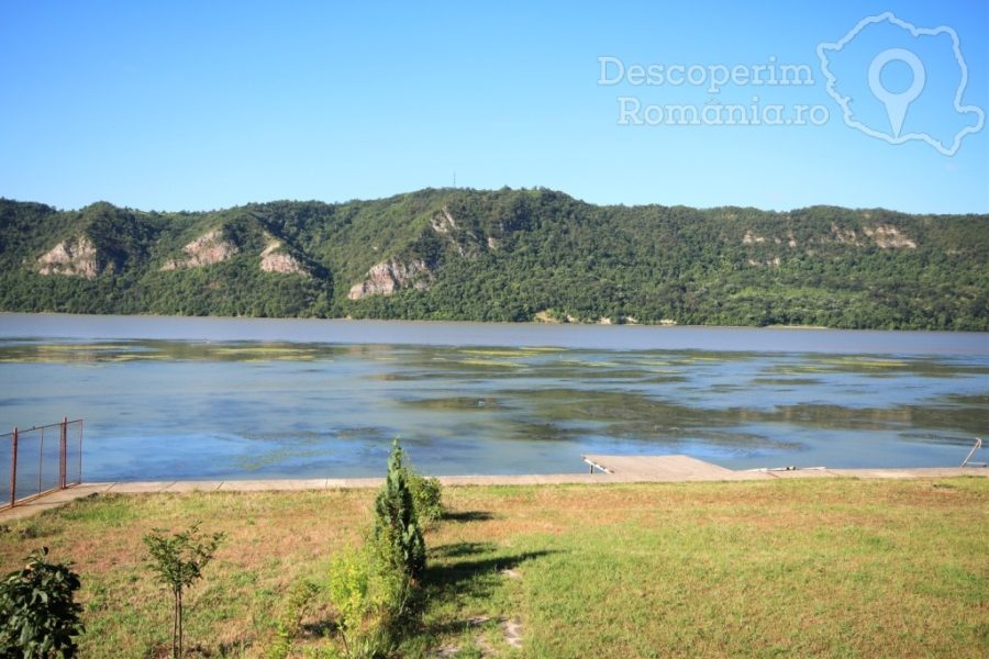 Cazare-la-Casa-La-Cotina-din-Svinita-Mehedinti-Cazanele-Dunarii-26-900x600 Cazare la Casa La Cotina din Svinita - Mehedinti - Cazanele Dunarii (26)