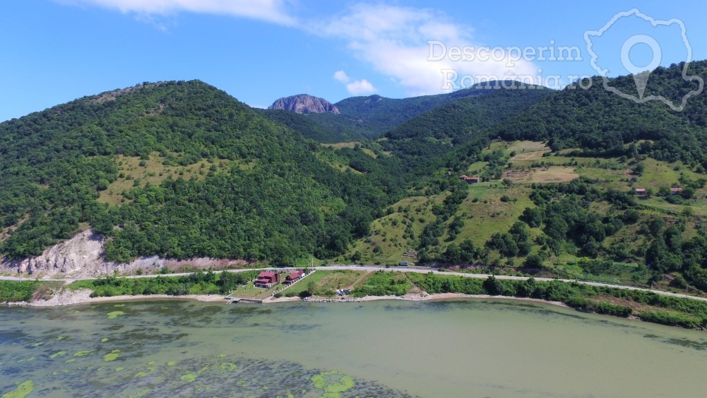 Casa La Cotina din Svinița