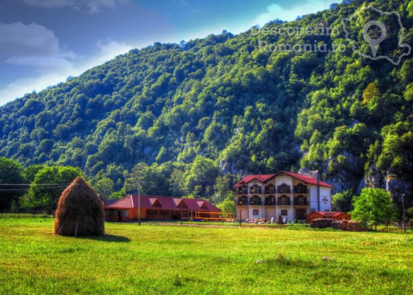 Cazare-la-Pensiunea-Carpathia-din-Remeti-Bihor-Muntii-Apuseni-2-840x600 Cazare la Pensiunea Carpathia din Remeti - Bihor - Muntii Apuseni (2)