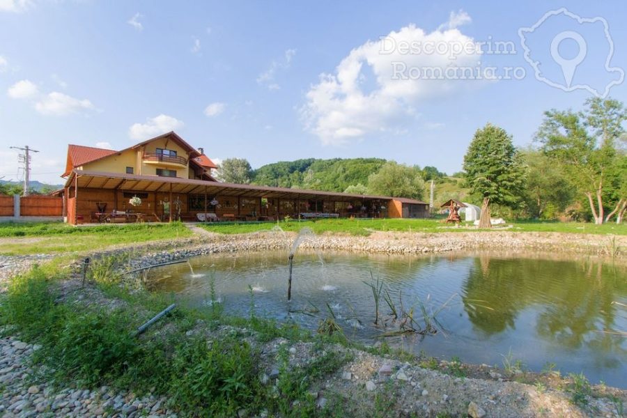 Cazare-la-Pensiunea-Seven-Boutique-din-Baile-Olanesti-Valcea-Oltenia-40-900x600 Cazare la Pensiunea Seven Boutique din Baile Olanesti - Valcea - Oltenia (40)