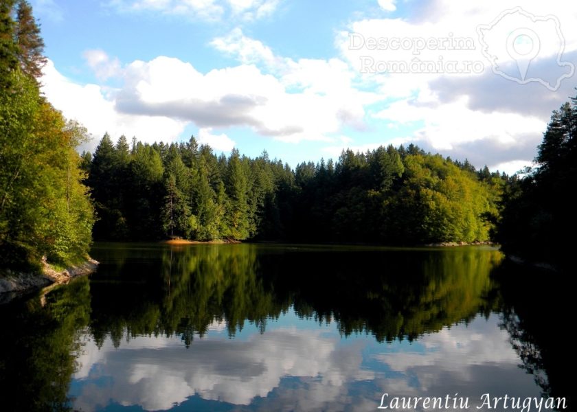 Lacul-Buhui-2-840x600 Lacul Buhui – invitație la relaxare
