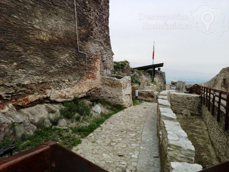 Cetatea-Devei-25-800x600 Cetatea Devei (25)