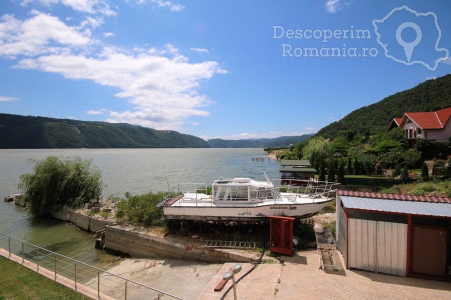 Cazare-la-Pensiunea-Ancora-din-Eselnita-Mehedinti-Cazanele-Dunarii-72-900x600 Cazare la Pensiunea Ancora din Eselnita - Mehedinti - Cazanele Dunarii (72)