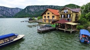 Cazare-la-Vila-Golful-Dunarii-din-Dubova-Cazanele-Dunarii-DescoperimRomania-11-300x169 Cazare la Vila Golful Dunarii din Dubova - Cazanele Dunarii - DescoperimRomania (11)