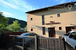 Cazare-la-Vila-Golful-Dunarii-din-Dubova-Cazanele-Dunarii-DescoperimRomania-17-300x200 Cazare la Vila Golful Dunarii din Dubova - Cazanele Dunarii - DescoperimRomania (17)