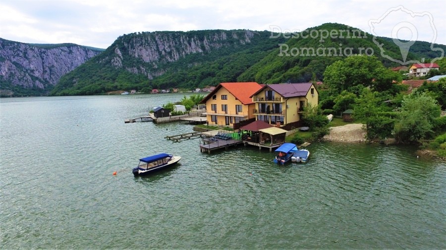 Cazare la Vila Golful Dunarii din Dubova