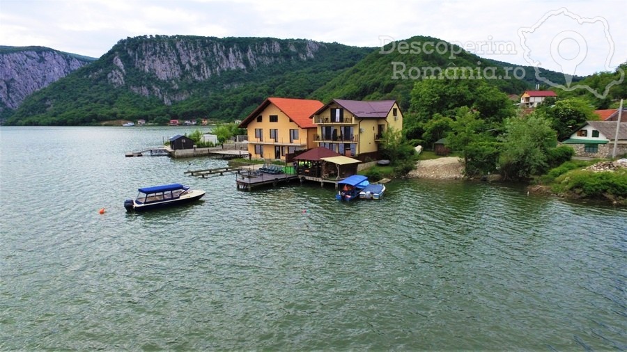 Cazare la Vila Golful Dunarii din Dubova