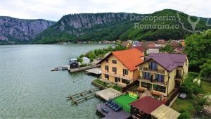 Cazare-la-Vila-Golful-Dunarii-din-Dubova-Cazanele-Dunarii-DescoperimRomania-6-300x169 Cazare la Vila Golful Dunarii din Dubova - Cazanele Dunarii - DescoperimRomania (6)