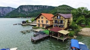 Cazare-la-Vila-Golful-Dunarii-din-Dubova-Cazanele-Dunarii-DescoperimRomania-8-300x169 Cazare la Vila Golful Dunarii din Dubova - Cazanele Dunarii - DescoperimRomania (8)