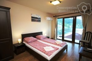 Cazare-la-Vila-Golful-Dunarii-din-Dubova-Cazanele-Dunarii-DescoperimRomania-81-300x200 Cazare la Vila Golful Dunarii din Dubova - Cazanele Dunarii - DescoperimRomania (81)