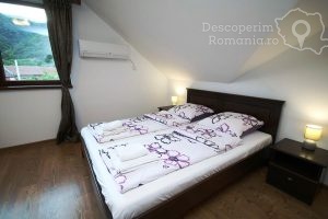 Cazare-la-Vila-Golful-Dunarii-din-Dubova-Cazanele-Dunarii-DescoperimRomania-95-300x200 Cazare la Vila Golful Dunarii din Dubova - Cazanele Dunarii - DescoperimRomania (95)