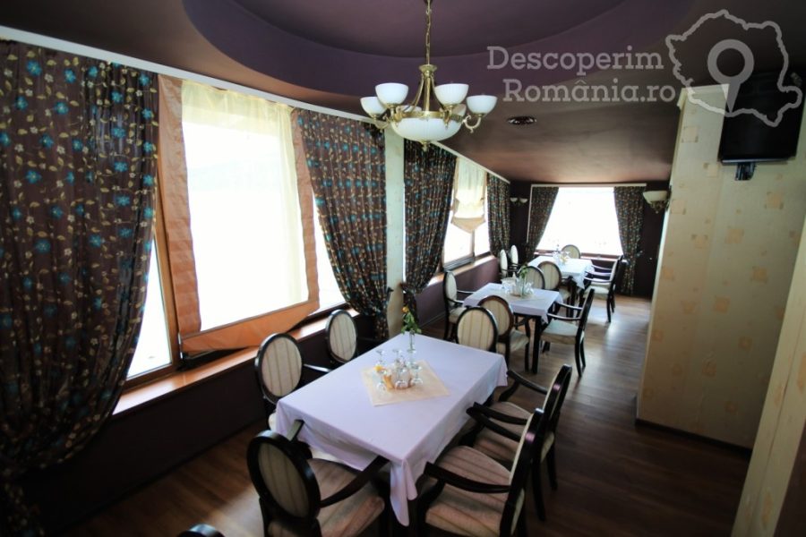 Cazare-la-Hotel-Apolodor-din-Orsova-Mehedinti-Cazanele-Dunarii-146-900x600 Cazare la Hotel Apolodor din Orsova - Mehedinti - Cazanele Dunarii (146)