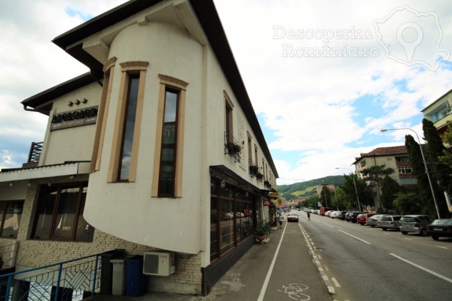 Cazare-la-Hotel-Apolodor-din-Orsova-Mehedinti-Cazanele-Dunarii-19-900x600 Cazare la Hotel Apolodor din Orsova - Mehedinti - Cazanele Dunarii (19)