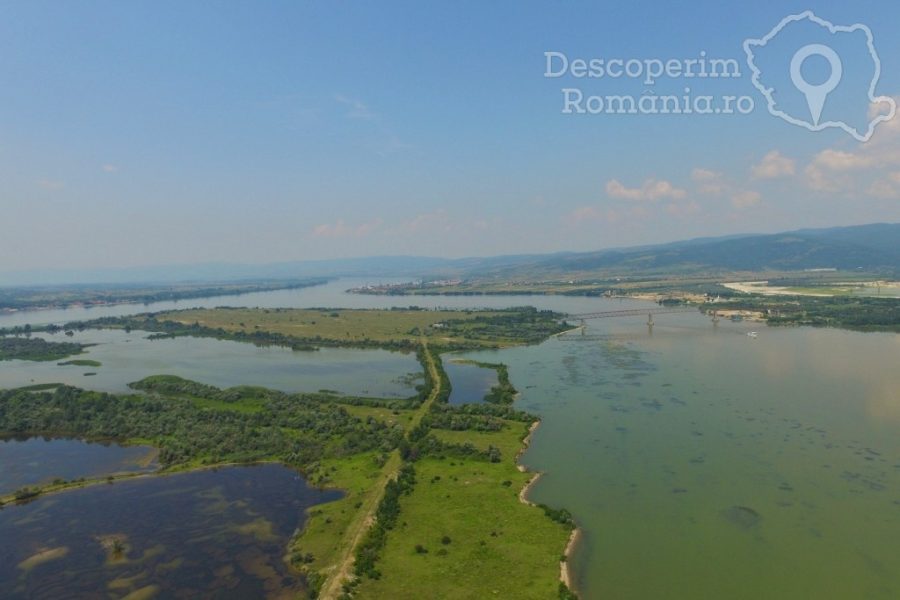 Cazare-la-Pensiunea-Danubio-din-Coronini-Caras-Severin-Cazanele-Bunarii-111-900x600 Cazare la Pensiunea Danubio din Coronini - Caras - Severin - Cazanele Bunarii (111)