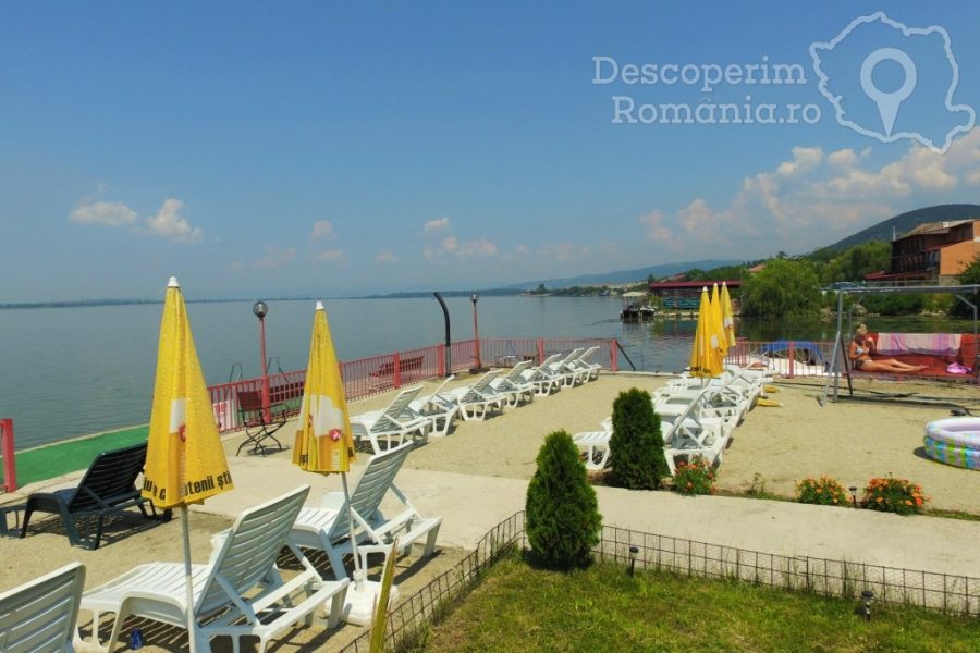 Cazare-la-Pensiunea-Danubio-din-Coronini-Caras-Severin-Cazanele-Bunarii-20-900x600 Cazare la Pensiunea Danubio din Coronini - Caras - Severin - Cazanele Bunarii (20)