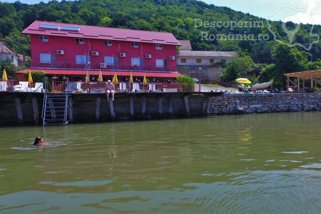 Pensiunea Danubio din Coronini