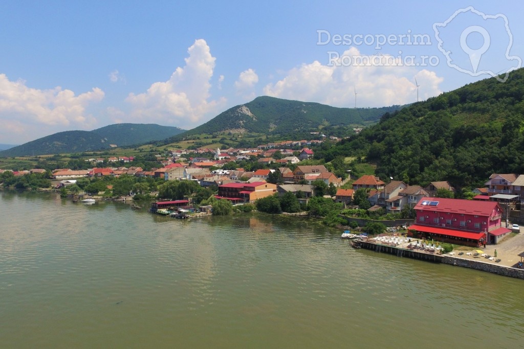 Pensiunea Danubio din Coronini