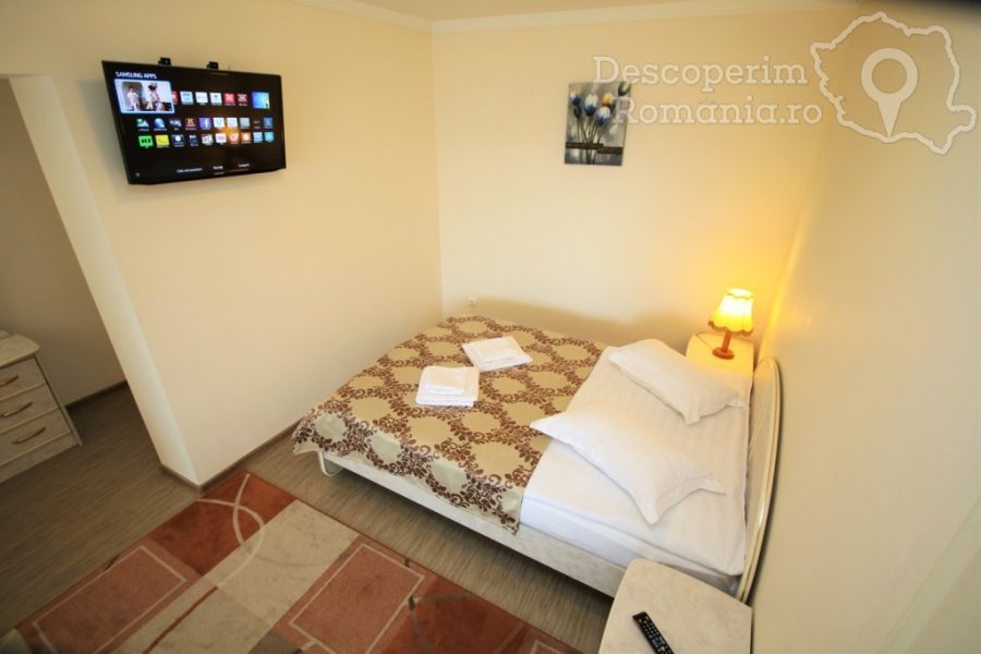 Cazare-la-Casa-Giulia-din-Baile-Olanesti-Valcea-Oltenia-33-900x600 Cazare la Casa Giulia din Baile Olanesti - Valcea - Oltenia (33)