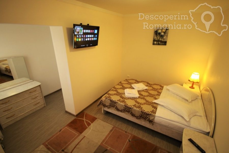 Cazare-la-Casa-Giulia-din-Baile-Olanesti-Valcea-Oltenia-45-900x600 Cazare la Casa Giulia din Baile Olanesti - Valcea - Oltenia (45)