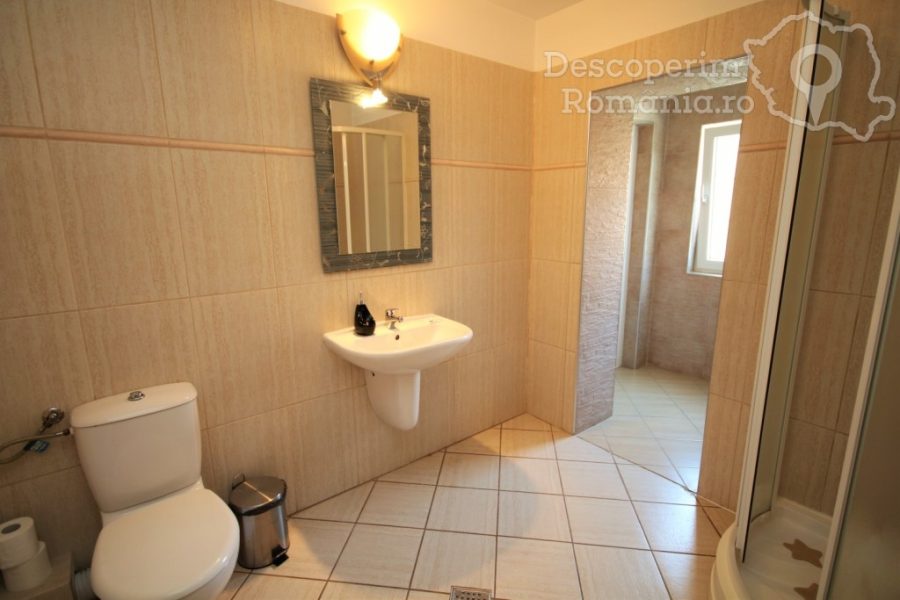 Cazare-la-Casa-Giulia-din-Baile-Olanesti-Valcea-Oltenia-49-900x600 Cazare la Casa Giulia din Baile Olanesti - Valcea - Oltenia (49)