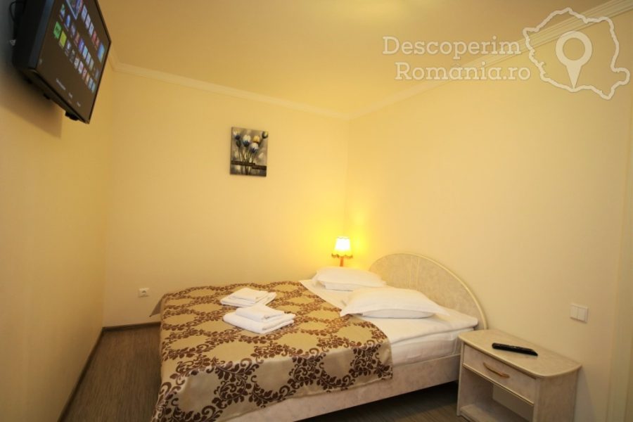 Cazare-la-Casa-Giulia-din-Baile-Olanesti-Valcea-Oltenia-53-900x600 Cazare la Casa Giulia din Baile Olanesti - Valcea - Oltenia (53)