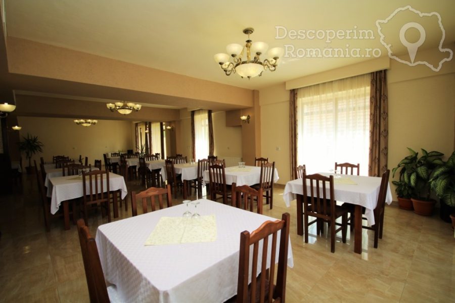 Cazare-la-Hotel-Regia-din-Baile-Olanesti-Valcea-Oltenia-45-900x600 Cazare la Hotel Regia din Baile Olanesti - Valcea - Oltenia (45)