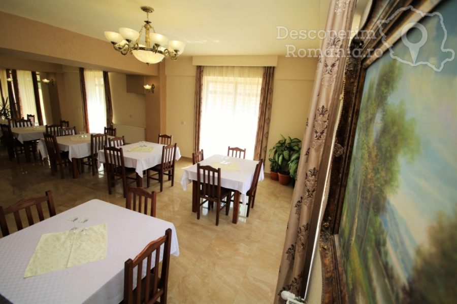 Cazare-la-Hotel-Regia-din-Baile-Olanesti-Valcea-Oltenia-46-900x600 Cazare la Hotel Regia din Baile Olanesti - Valcea - Oltenia (46)