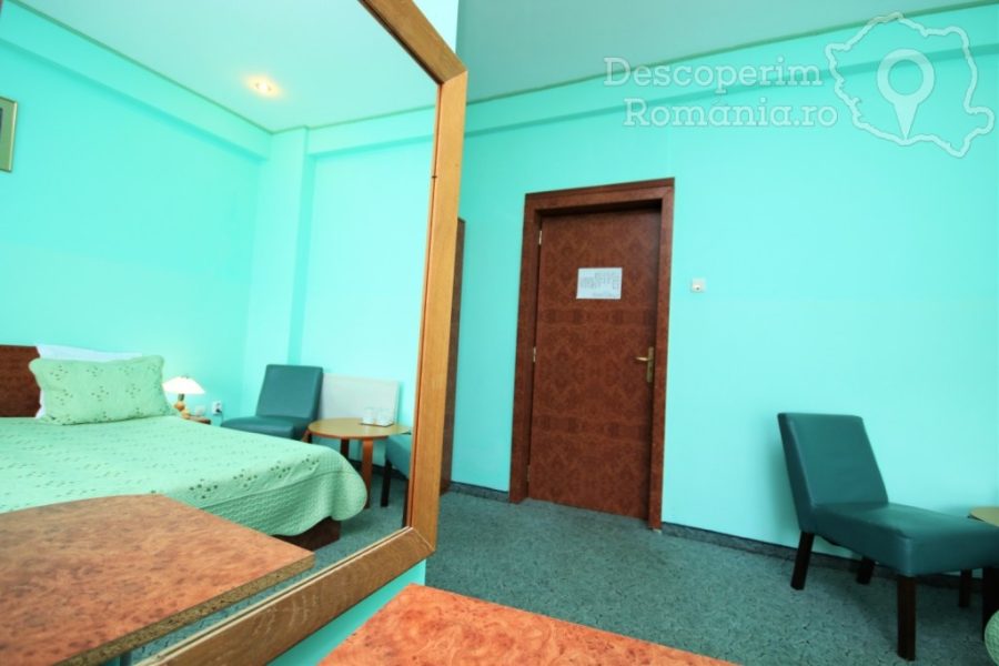 Cazare-la-Hotel-Suprem-din-Baile-Olanesti-Valcea-Oltenia-41-900x600 Cazare la Hotel Suprem din Baile Olanesti - Valcea - Oltenia (41)