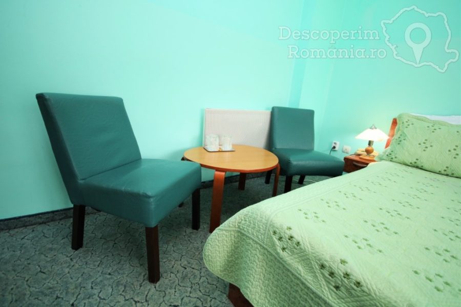 Cazare-la-Hotel-Suprem-din-Baile-Olanesti-Valcea-Oltenia-42-900x600 Cazare la Hotel Suprem din Baile Olanesti - Valcea - Oltenia (42)