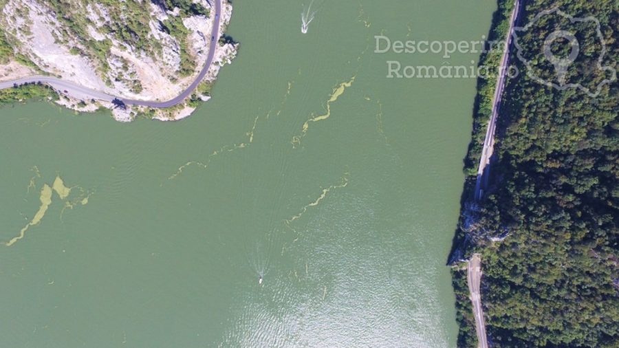 Excursie cu barca în Clisura Dunării