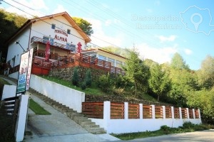 Cazare-la-Pensiunea-Alpina-din-Malaia-Valcea-Valea-Lotrului-DescoperimRomania-6-300x200 cazare-la-pensiunea-alpina-din-malaia-valcea-valea-lotrului-descoperimromania-6