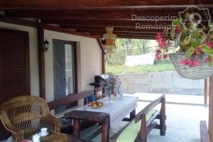 Cazare-la-Pensiunea-Dorel-Codoban-din-Lazuri-Bihor-Muntii-Apuseni-DescoperimRomania-6-300x200 cazare-la-pensiunea-dorel-codoban-din-lazuri-bihor-muntii-apuseni-descoperimromania-6