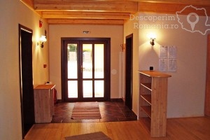 Cazare-la-Pensiunea-Sapte-Flori-din-Gheorgheni-Tinutul-Secuiesc-Harghita-DescoperimRomania.ro-22-300x200 cazare-la-pensiunea-sapte-flori-din-gheorgheni-tinutul-secuiesc-harghita-descoperimromania-ro-22