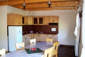 Cazare-la-Pensiunea-Sapte-Flori-din-Gheorgheni-Tinutul-Secuiesc-Harghita-DescoperimRomania.ro-25-300x200 cazare-la-pensiunea-sapte-flori-din-gheorgheni-tinutul-secuiesc-harghita-descoperimromania-ro-25