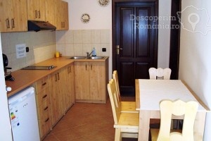 Cazare-la-Pensiunea-Sapte-Flori-din-Gheorgheni-Tinutul-Secuiesc-Harghita-DescoperimRomania.ro-28-300x200 cazare-la-pensiunea-sapte-flori-din-gheorgheni-tinutul-secuiesc-harghita-descoperimromania-ro-28