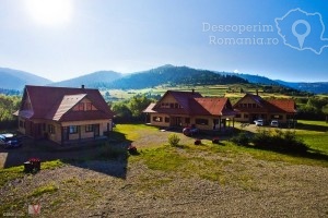 Cazare-la-Pensiunea-Sapte-Flori-din-Gheorgheni-Tinutul-Secuiesc-Harghita-DescoperimRomania.ro-33-300x200 cazare-la-pensiunea-sapte-flori-din-gheorgheni-tinutul-secuiesc-harghita-descoperimromania-ro-33
