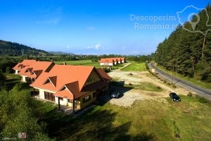 Cazare-la-Pensiunea-Sapte-Flori-din-Gheorgheni-Tinutul-Secuiesc-Harghita-DescoperimRomania.ro-5-300x200 cazare-la-pensiunea-sapte-flori-din-gheorgheni-tinutul-secuiesc-harghita-descoperimromania-ro-5