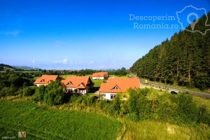 Cazare-la-Pensiunea-Sapte-Flori-din-Gheorgheni-Tinutul-Secuiesc-Harghita-DescoperimRomania.ro-6-300x200 cazare-la-pensiunea-sapte-flori-din-gheorgheni-tinutul-secuiesc-harghita-descoperimromania-ro-6