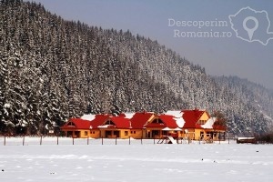 Cazare-la-Pensiunea-Sapte-Flori-din-Gheorgheni-Tinutul-Secuiesc-Harghita-DescoperimRomania.ro-63-300x200 cazare-la-pensiunea-sapte-flori-din-gheorgheni-tinutul-secuiesc-harghita-descoperimromania-ro-63