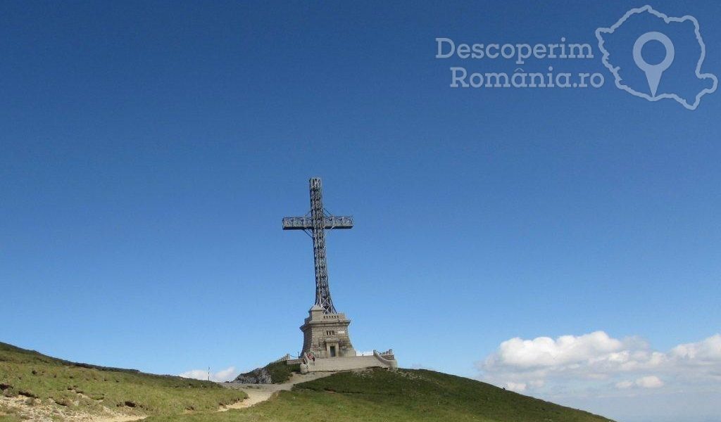 Crucea Caraiman - cel mai înalt monument amplasat pe un vârf de munte