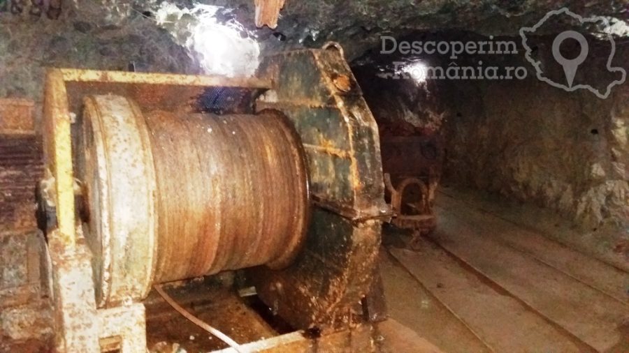Pestera-cu-Cristale-din-mina-Farcu-–-in-lumea-cristalelor-16-900x506 pestera-cu-cristale-din-mina-farcu-in-lumea-cristalelor-16