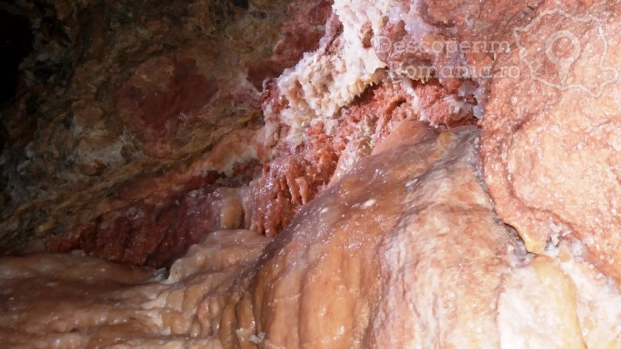 Pestera-cu-Cristale-din-mina-Farcu-–-in-lumea-cristalelor-21-900x506 pestera-cu-cristale-din-mina-farcu-in-lumea-cristalelor-21