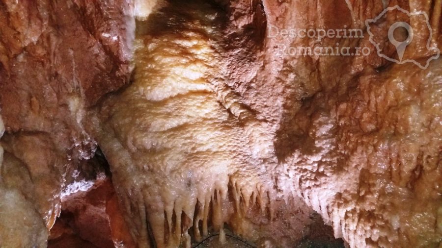 Pestera-cu-Cristale-din-mina-Farcu-–-in-lumea-cristalelor-24-900x506 pestera-cu-cristale-din-mina-farcu-in-lumea-cristalelor-24