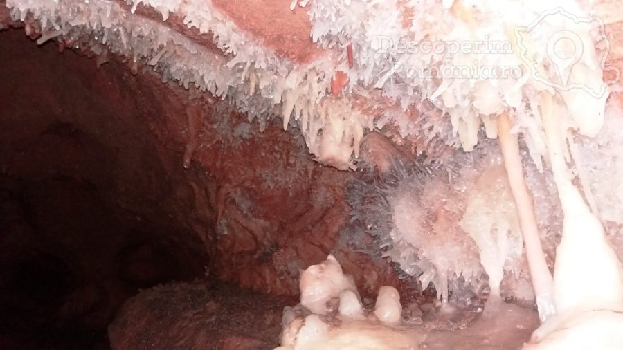 Pestera-cu-Cristale-din-mina-Farcu-–-in-lumea-cristalelor-41-900x506 pestera-cu-cristale-din-mina-farcu-in-lumea-cristalelor-41