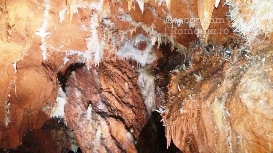 Pestera-cu-Cristale-din-mina-Farcu-–-in-lumea-cristalelor-47-900x506 pestera-cu-cristale-din-mina-farcu-in-lumea-cristalelor-47