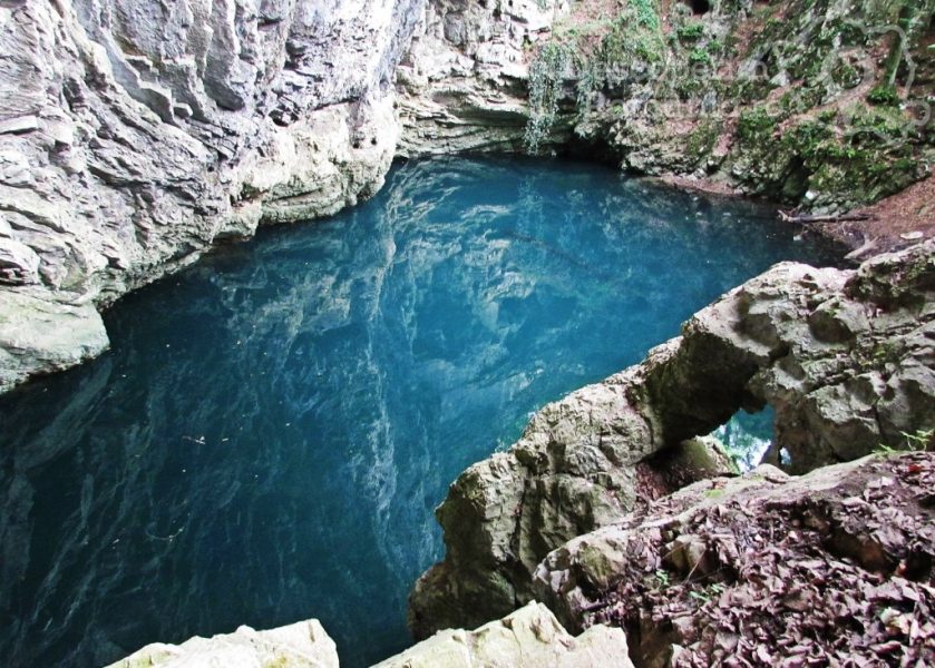 Lacul-Dracului-–-oglinda-cerului-839x600 lacul-dracului-oglinda-cerului