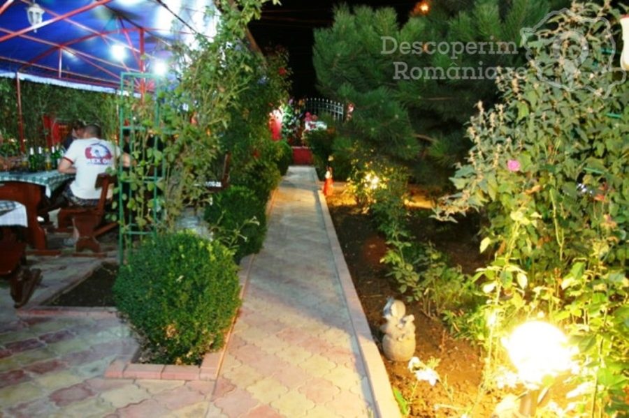 Cazare-la-Casa-Margo-din-2-Mai-Litoralul-Marii-Negre-Constanta-DescoperimRomania-44-900x599 Cazare la Casa Margo din 2 Mai - Litoralul Marii Negre - Constanta - DescoperimRomania (44)