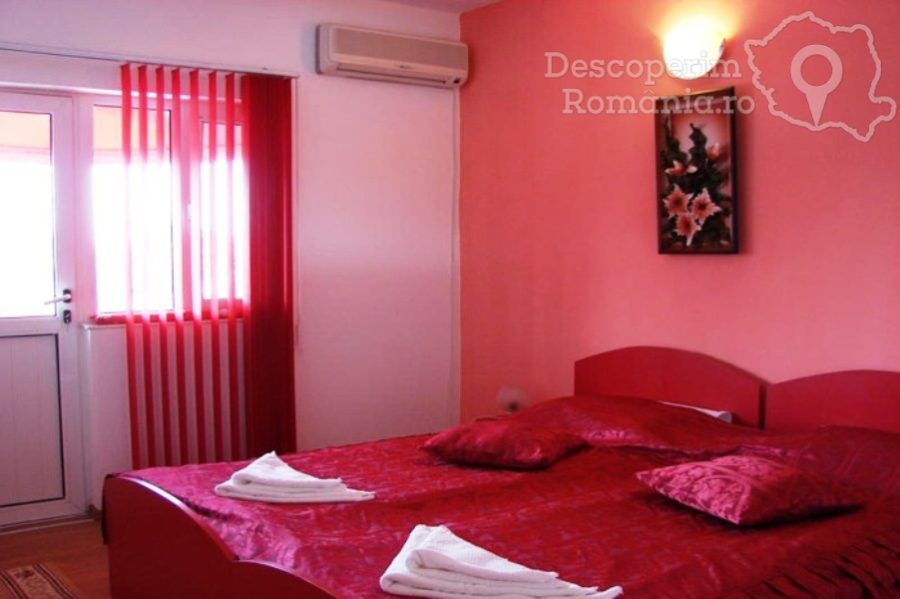 Cazare-la-Casa-Margo-din-2-Mai-Litoralul-Marii-Negre-Constanta-DescoperimRomania-9-900x599 Cazare la Casa Margo din 2 Mai - Litoralul Marii Negre - Constanta - DescoperimRomania (9)