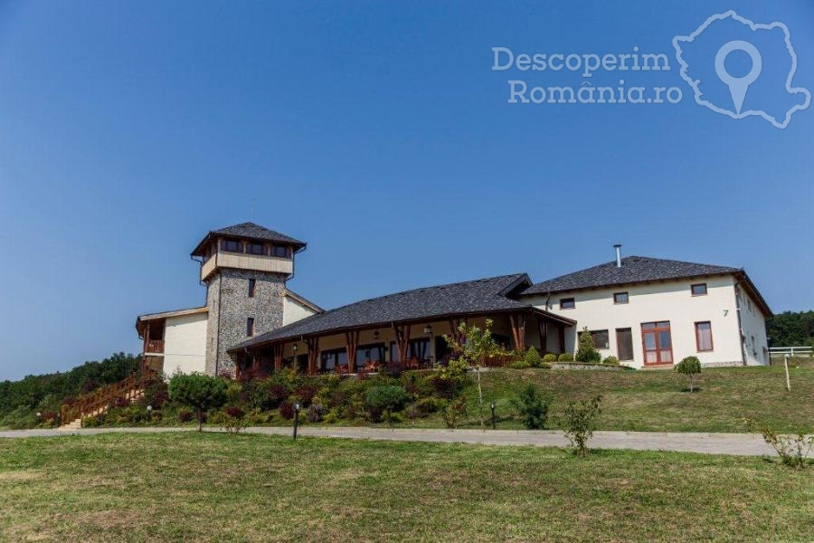 Cazare La Pensiunea Casa BunÄ Din Garbova Descoperimromania Ro